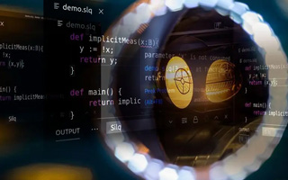 鄢陵 ,php声明和调用变量的符号是什么？